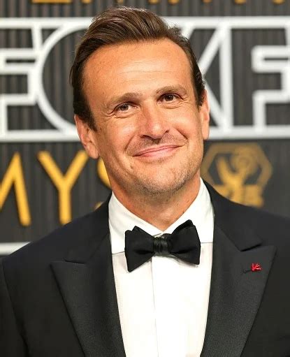 jason segel vermögen|Jason Segel Biography: Age, Net Worth, Family & Career